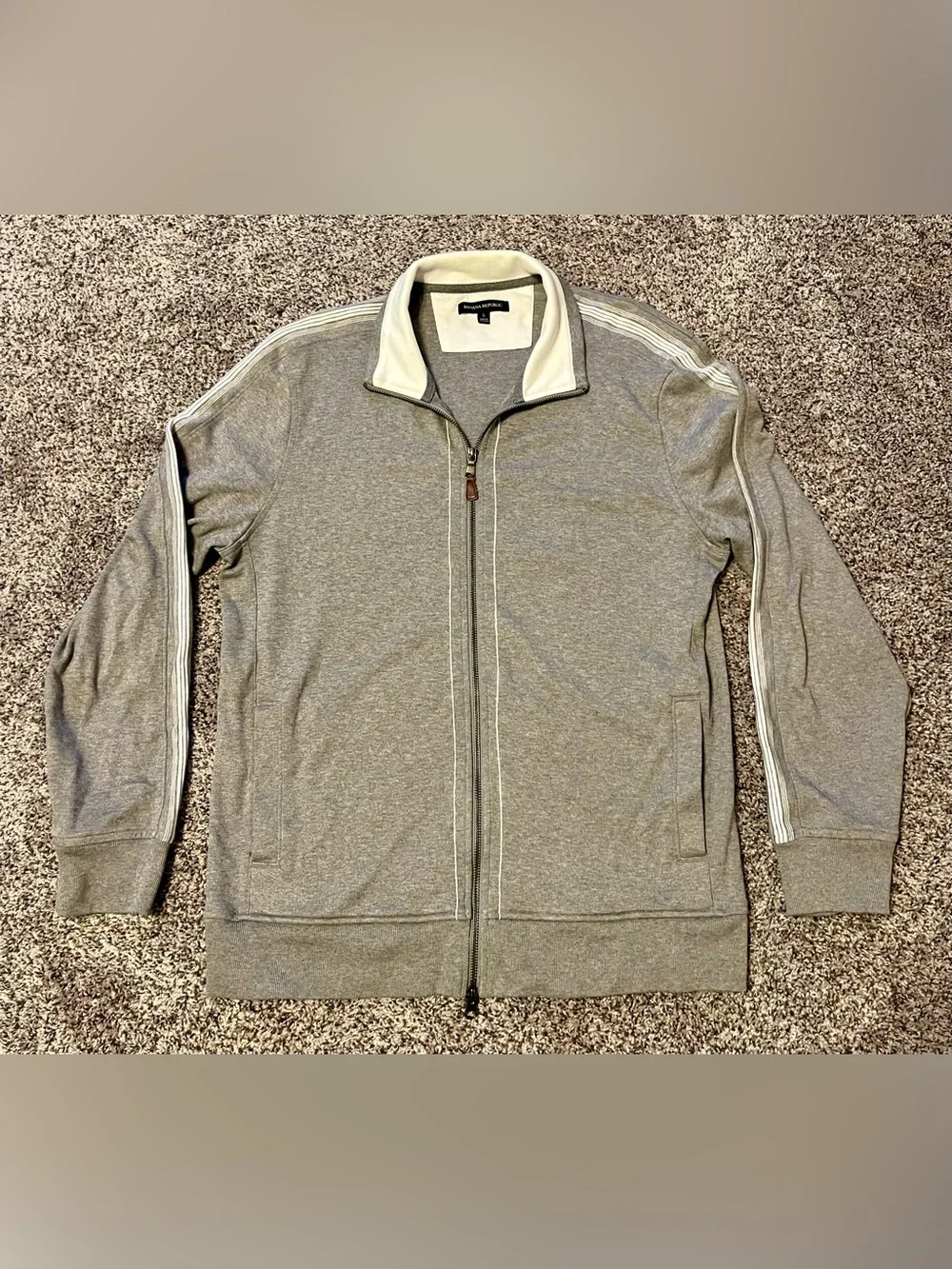 Banana Republic Men's Grey Full-Zip Track Jacket with White Collar